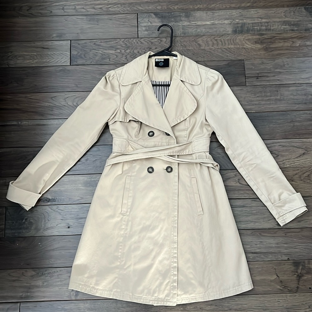 Urban Outfitters Trenchcoat XS